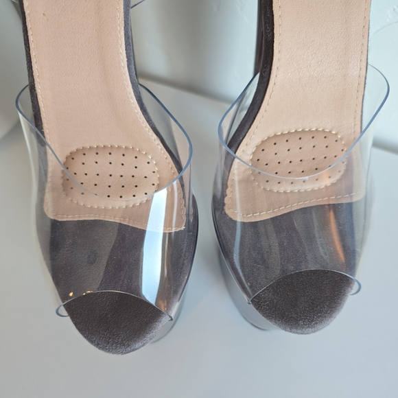 NWOB Hella Heels Metallic Stilettos Liquid Gunmetal 8" Heel New Fit Chrome - Picture 4 of 10